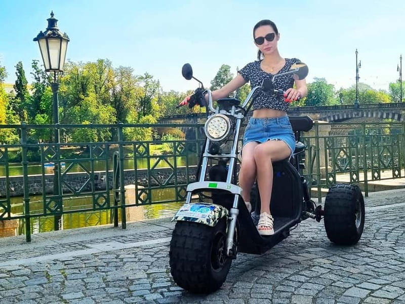 Prague: Panoramic Viewpoints Guided Electric Tricycle Tour - Starting in Lesser Town and Kampa