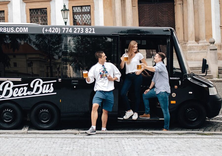 Prague: Party Beer Bus - Meeting point and timing