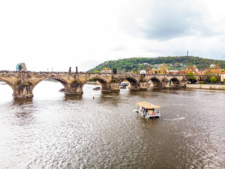 Prague: Party Tiki Boat Sightseeing Cruise with Drinks - Weather, timing, and practical planning