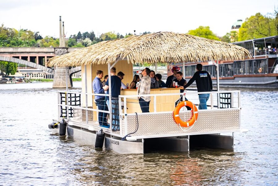 Prague: Party Tiki Boat Sightseeing Cruise with Drinks - Štvanice Island and the end of the ride