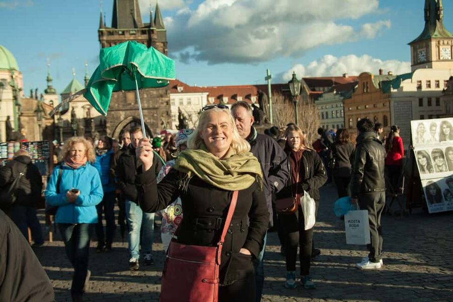 Prague: Prague Castle & Charles Bridge – guided tour in German - Lesser Town gives the route its sense of place