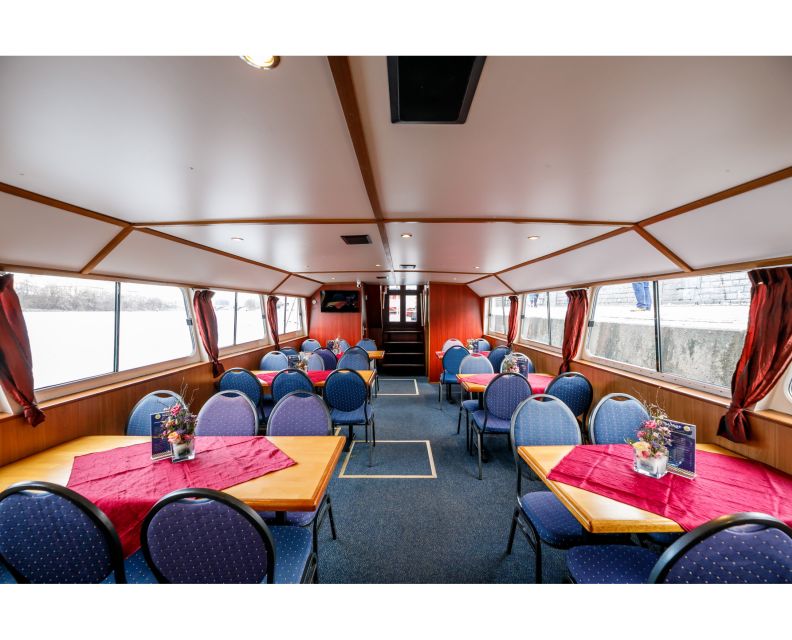 Prague: Private Beer Boat Cruise with Unlimited Beer - One service issue worth planning around