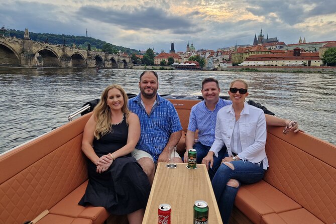Prague Private Boat Tour - 2 Hours - From your hotel to the river
