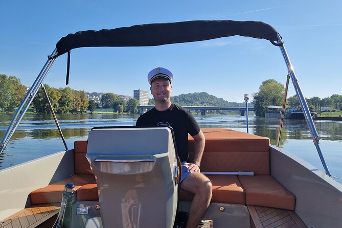 Prague Private Boat Tour - An hour with an English-speaking captain