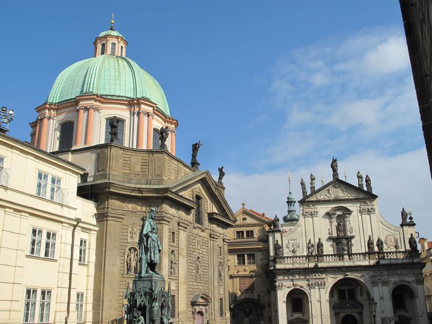 Prague: Private City Tour by Minivan - What the private format changes