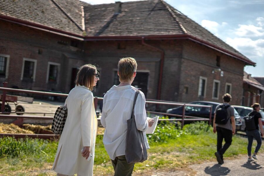 Prague: Psychiatric Hospital and Abandoned Cemetery Tour - FAQ