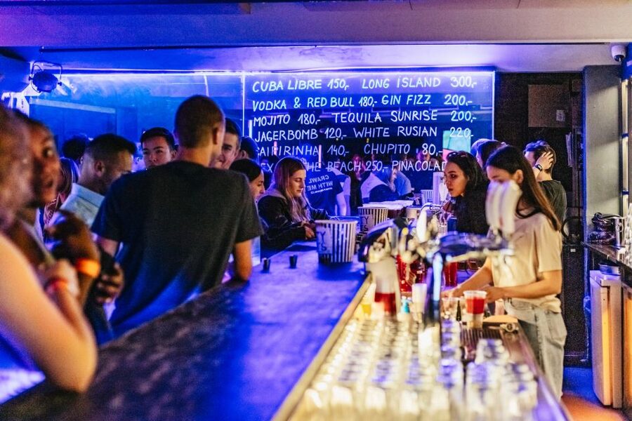 Prague: Pub Crawl with Unlimited Drinks & 5-floor Club Entry - Karlovy Lazne is the main prize