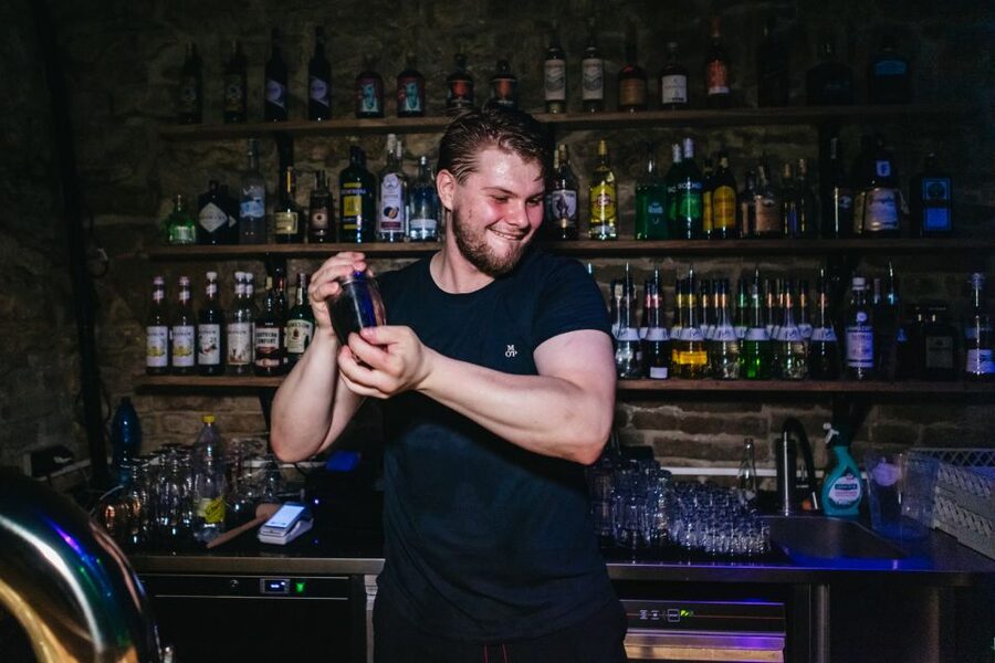 Prague: Pub Crawl with Unlimited Drinks & 5-floor Club Entry - The guides can make or break the evening