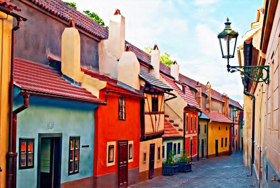 Prague Royal Castle, St Vitus, Golden Lane Tour with Tickets - The 4-hour addition: St Nicholas Church