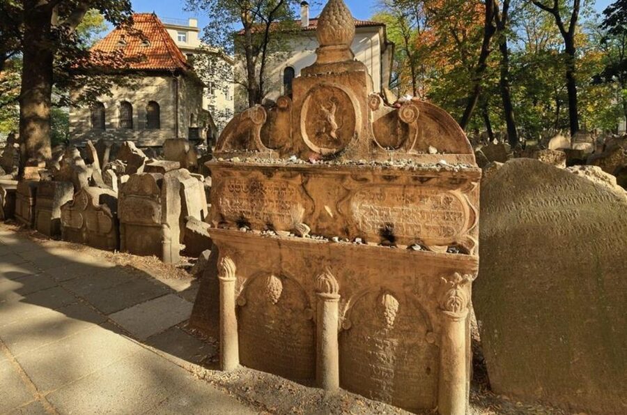 Prague’s Jewish Quarter Private Tour - Meeting at Maiselova 15