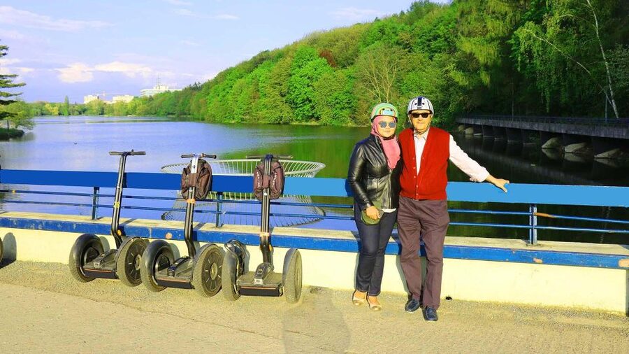 Prague: Segway Sightseeing Live-Guided Tour - What Guides Add to the Ride