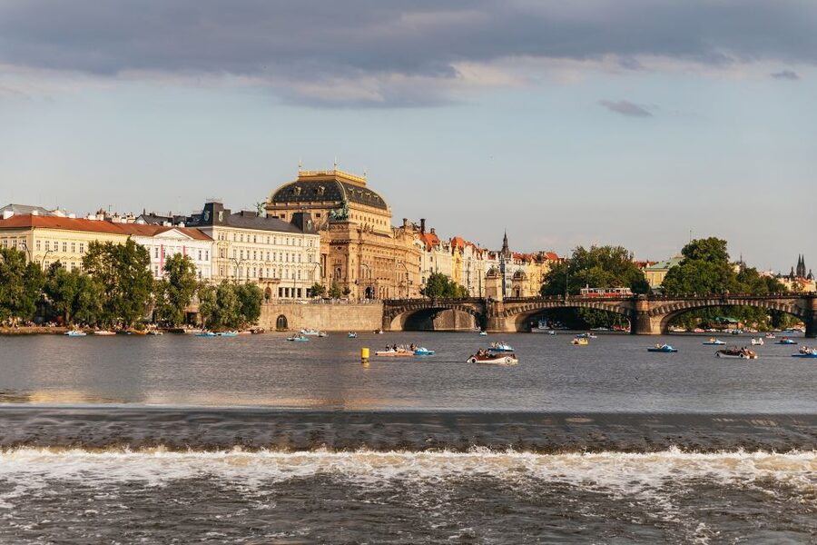 Prague: Sightseeing Dinner Cruise on Open-Top Glass Boat - Practical tips for getting more from the cruise