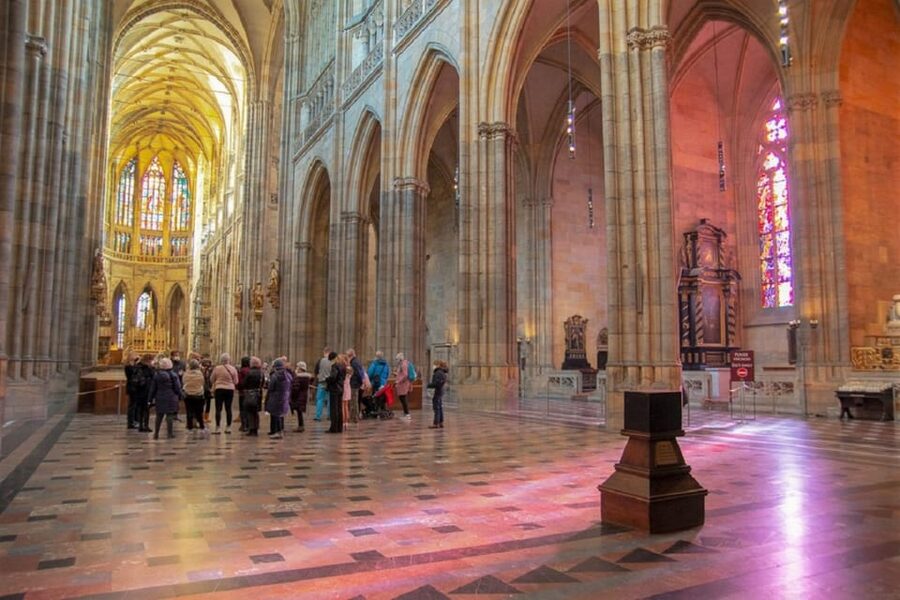 Prague: Skip-the-line Castle Ticket and Optional AudioGuide - Audio guide or independent exploring?
