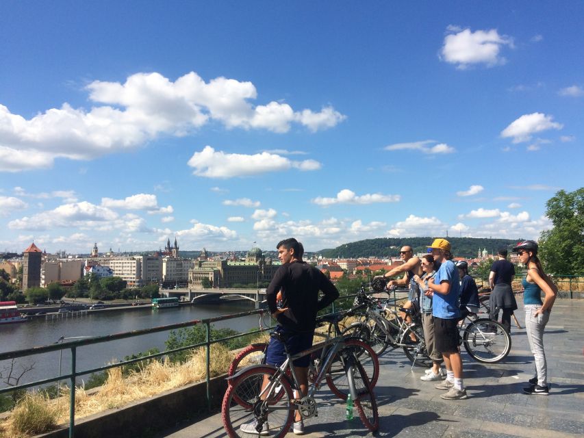 Prague: Stunning Viewpoints, Castle, City & Park Bike Tour - Along the Vltava to Hlávkův most