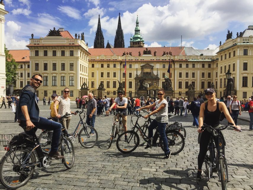 Prague: Stunning Viewpoints, Castle, City & Park Bike Tour - Letna Park and the Prague Metronome