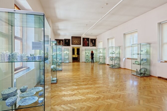 Prague Super Saver: Lobkowicz Palace Concert plus Lobkowicz Palace Museum Entrance Ticket - Beethoven, Mozart, and the music collection