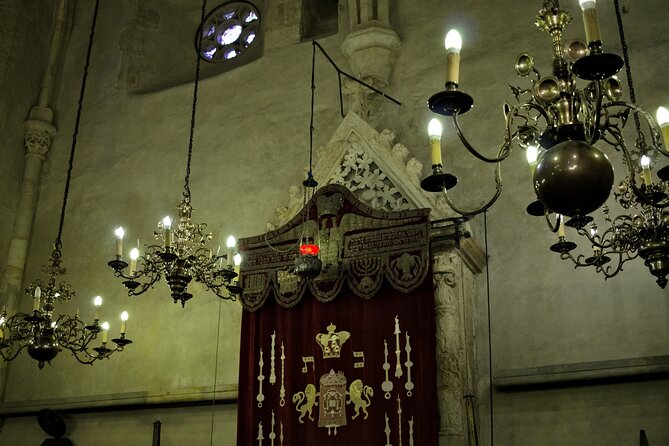 Prague: Synagogues and Jewish Quarter Private Walking Tour - Starting at your hotel and walking into the former ghetto