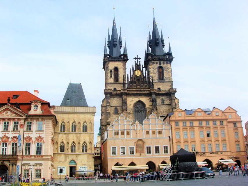 Prague: Tailored Sightseeing Tour in French - A French-language introduction to Prague’s medieval center