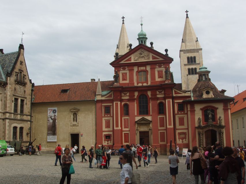 Prague: Tailored Sightseeing Tour in French - Pohořelec Square offers another meeting option