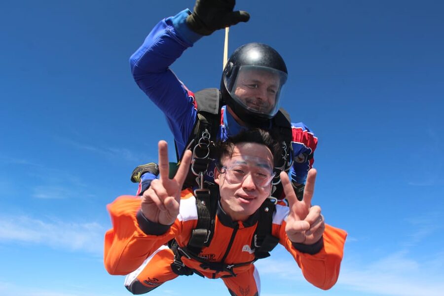 Prague: Tandem Skydiving 14,000ft over Prague with Transfers - Seven minutes under the parachute