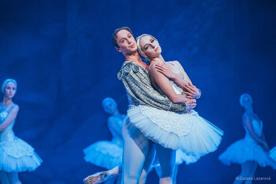 Prague: The Best of Swan Lake Ballet Tickets - Is the dancing suited to a first ballet?
