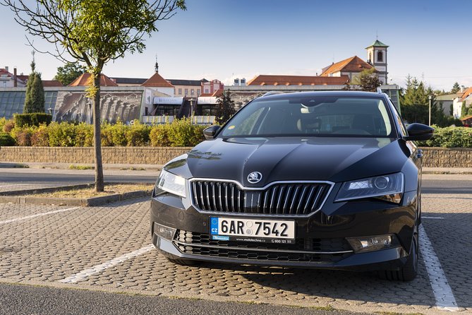 Prague to Karlovy Vary Private Transfer - The 1-hour-40-minute ride west
