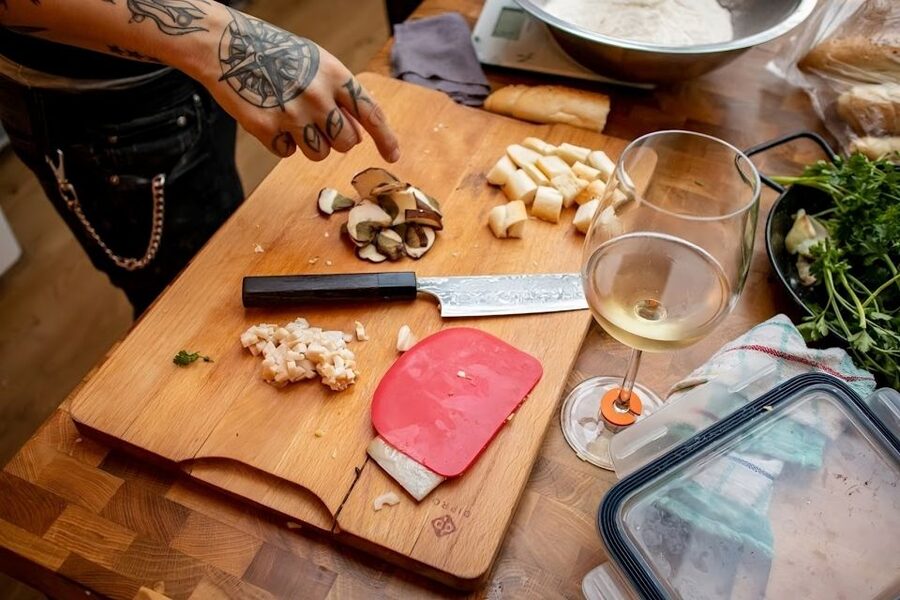 Prague: Traditional Czech Cooking Class with Market Tour - What you cook: soup, goulash, and buchty