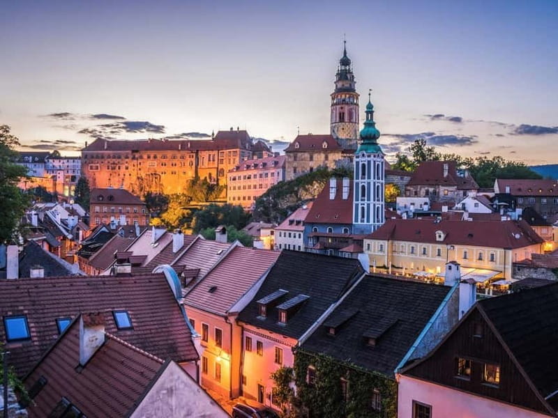 Prague: Transfer to Vienna via fabulous Cesky Krumlov - Lunch in a Czech pub or restaurant