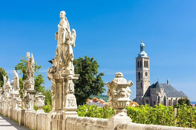 Prague-Vienna One-Way Sightseeing Day Tour - Is $326.53 per person good value?