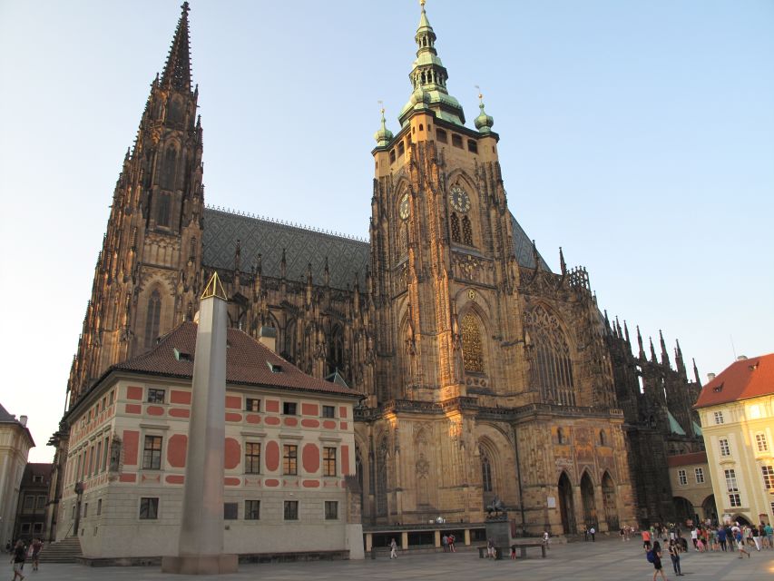 Prague: Vintage Car Ride and Walking Tour - Getting out at Prague Castle