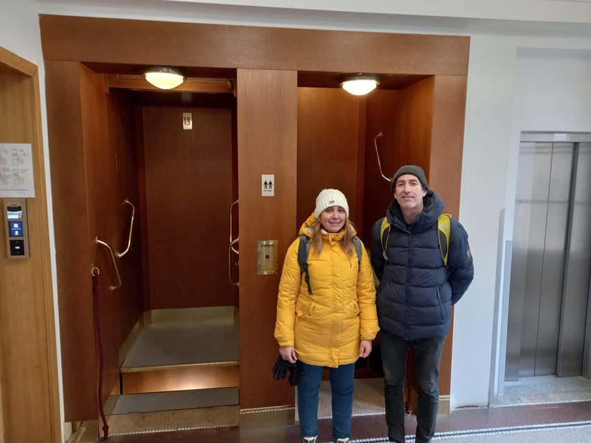 Prague : Visite insolite avec un guide journaliste français - The National Theatre and Prague’s cultural life