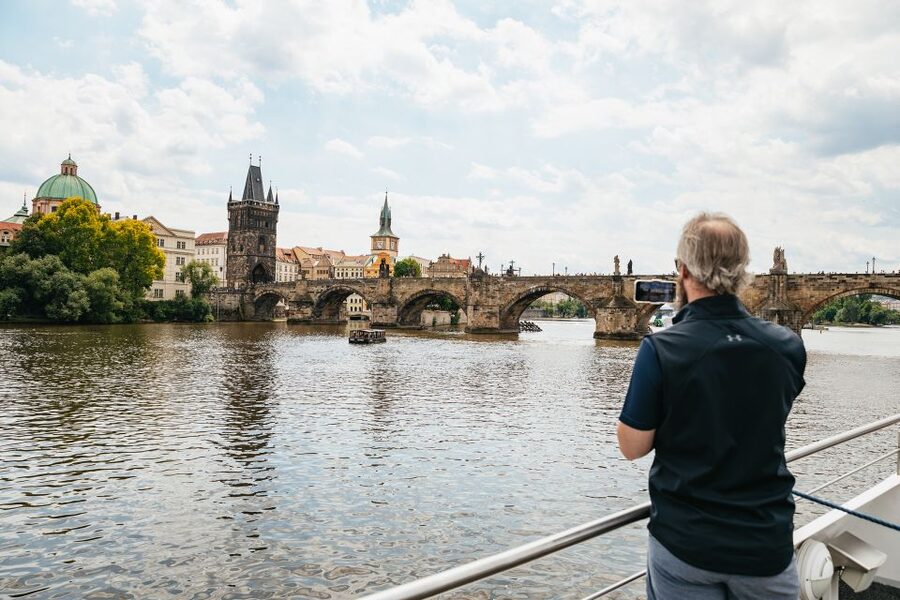 Prague: Vltava River Lunch Cruise in an Open-Top Glass Boat - A Czech aperitif before the first sight