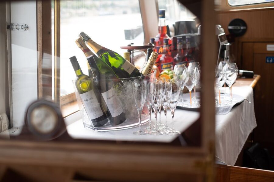 Prague: Vltava River Private Boat Party with Drinks - What the drink package really means