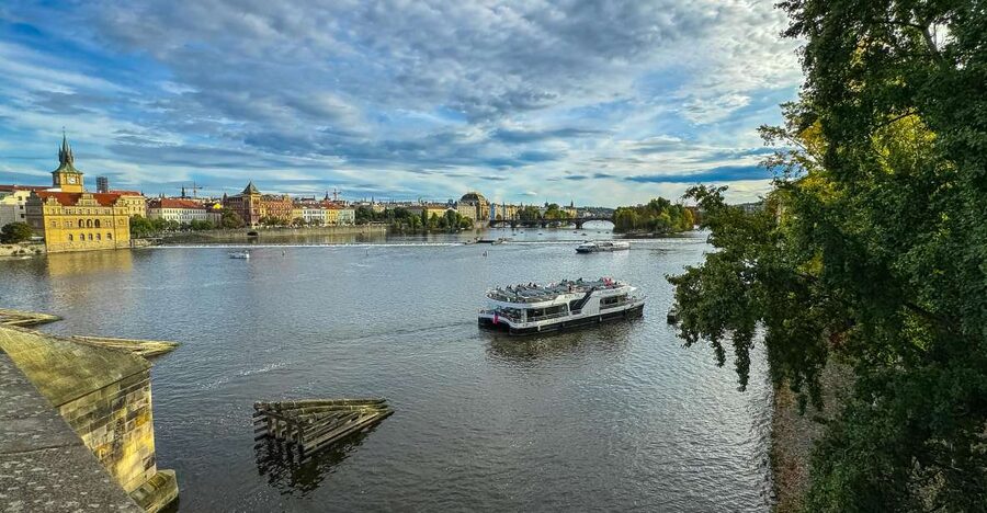 Prague: Vltava River Sightseeing Cruise - Key points to know before you go