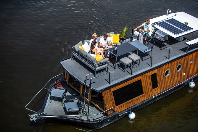 Prague YachtBoat CLASSIC cruise with Unlimited Beer or Prosecco - Why this private Vltava cruise works best for groups