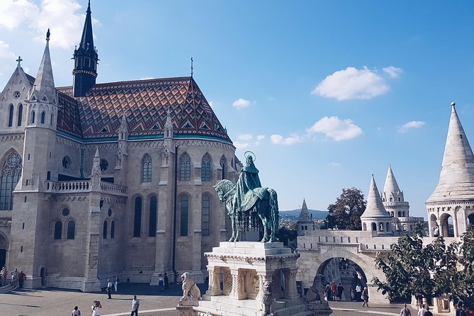 Private Car Transfer from Prague to Budapest with 2 Hour Stop - Vehicle Size and Luggage Rules