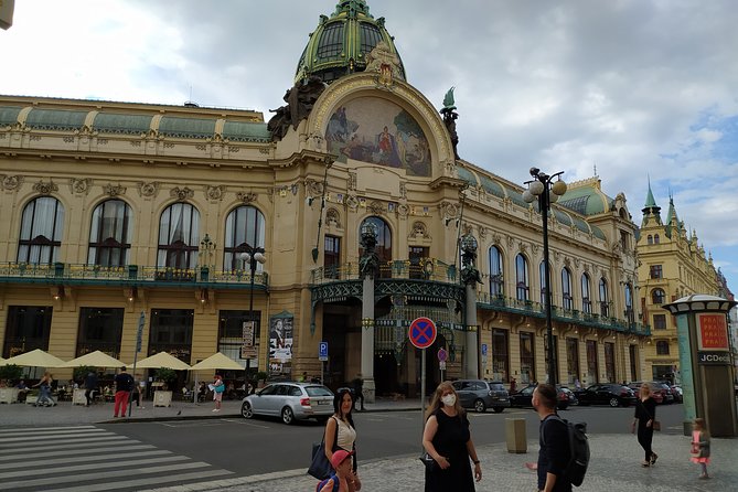 Private Half-Day Prague Walking Tour - What the private guide adds
