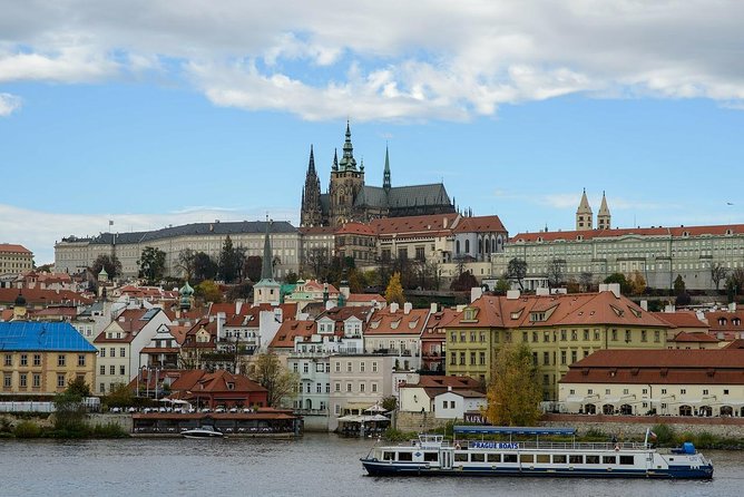 Private Half-Day Sightseeing Tour in Prague - Lennon Wall and Dancing House