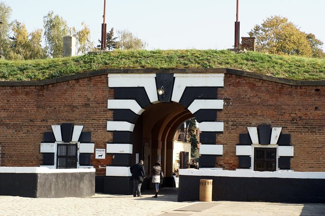 Private Half-Day Tour From Prague To Terezín Concentration Camp - The guides make or break the experience