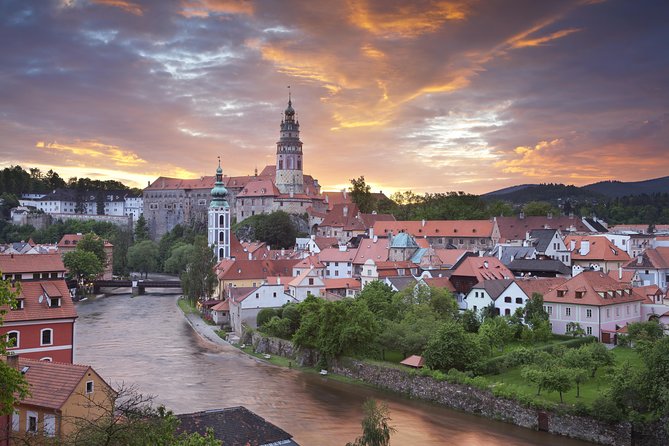 Private Luxury Transfer to Cesky Krumlov from Prague - What the price means for your group