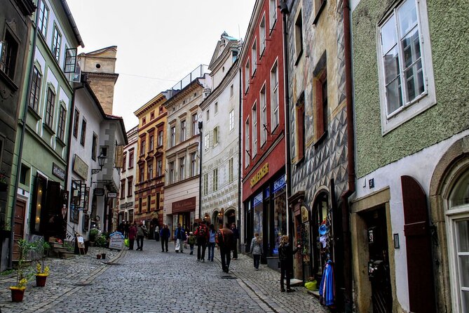 Private one way transfer from Cesky Krumlov to Vienna - Important documents and booking checks