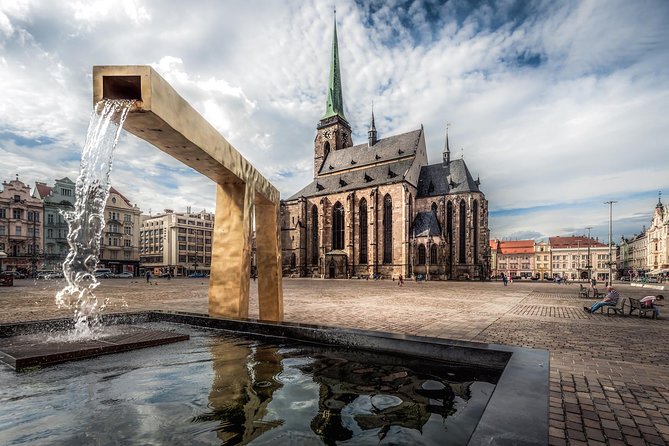 Private Pilsner brewery and Pilsen tour from Prague All-Inclusive - A Bohemian lunch in an old beerhouse