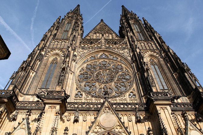 Private Prague Castle and Castle District Tour - Pickup, timing, and group size