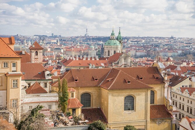 Private Prague City Highlights Tour with a Stop at a Czech Cafe - How much walking and how much value