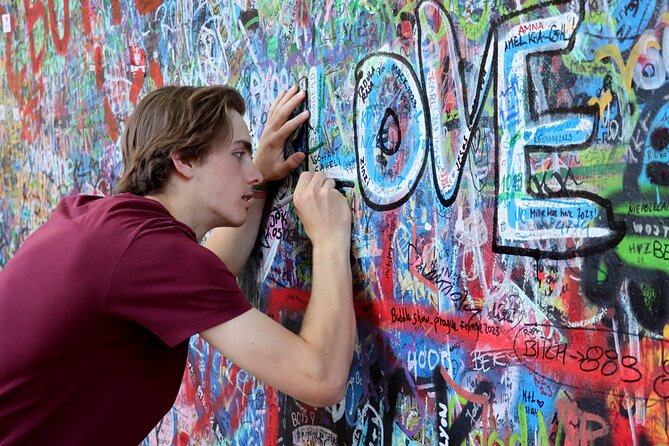 Private Prague Photoshoot for Individuals, Couples and Families - Choosing between Lennon Wall and Kafka Museum views