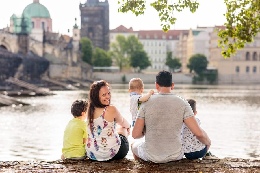 Private Prague Sunrise Photoshoot + Walking Tour - Why the small group limit matters