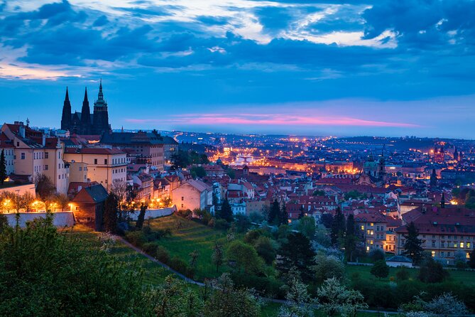 Private Prague Tour - Crossing Charles Bridge in 20 minutes