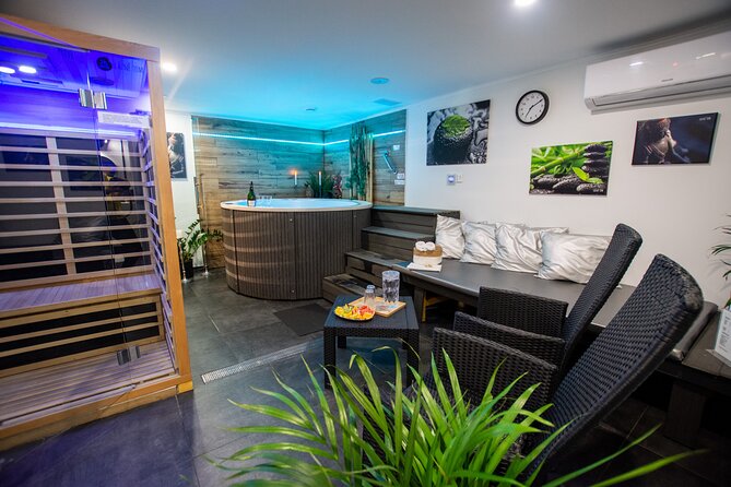 Private Spa with Jacuzzi and Sauna - BLACK ZONE - A private spa pause in Prague 6