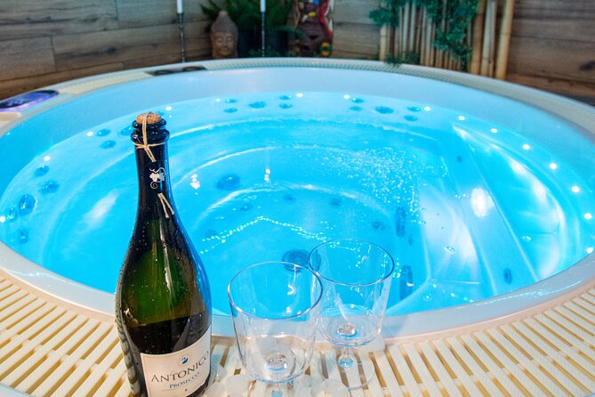 Private Spa with Jacuzzi and Sauna - BLACK ZONE - Getting there and handling the practical details