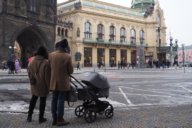 Private Tour in Prague Old Town Essentials - A quiet pause in Franciscan Garden